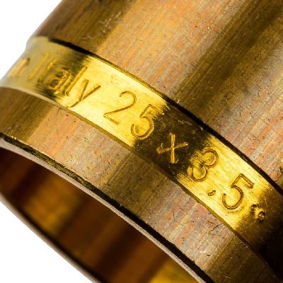 STOUT Монтажная гильза 25 для труб из сшитого полиэтилена аксиальный